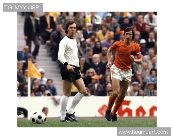 四位足球大满贯球星的传奇历程与辉煌成就解析