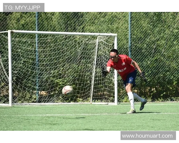岁月不败英雄 大龄足球巨星依然闪耀绿茵场的传奇之路 岁月不败英雄 大龄足球巨星依然闪耀绿茵场的传奇之路